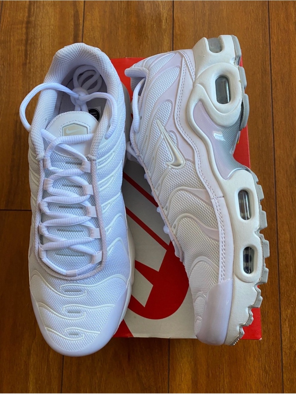 New girls Nike sz 7Y White Lilac Air Max Plus TN Sneakers